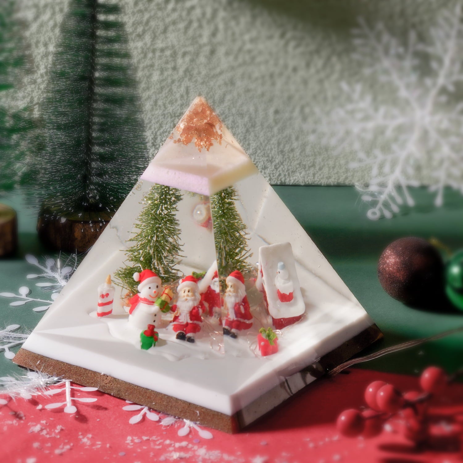 Pyramid Resin Molds
